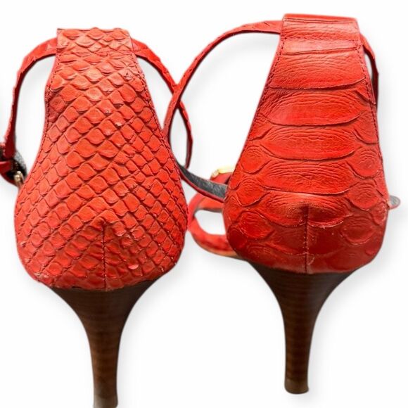 VINTAGE COACH Women’s Red Orange Embossed Leather Ankle Strap Heels Size 7 - Picture 3 of 6